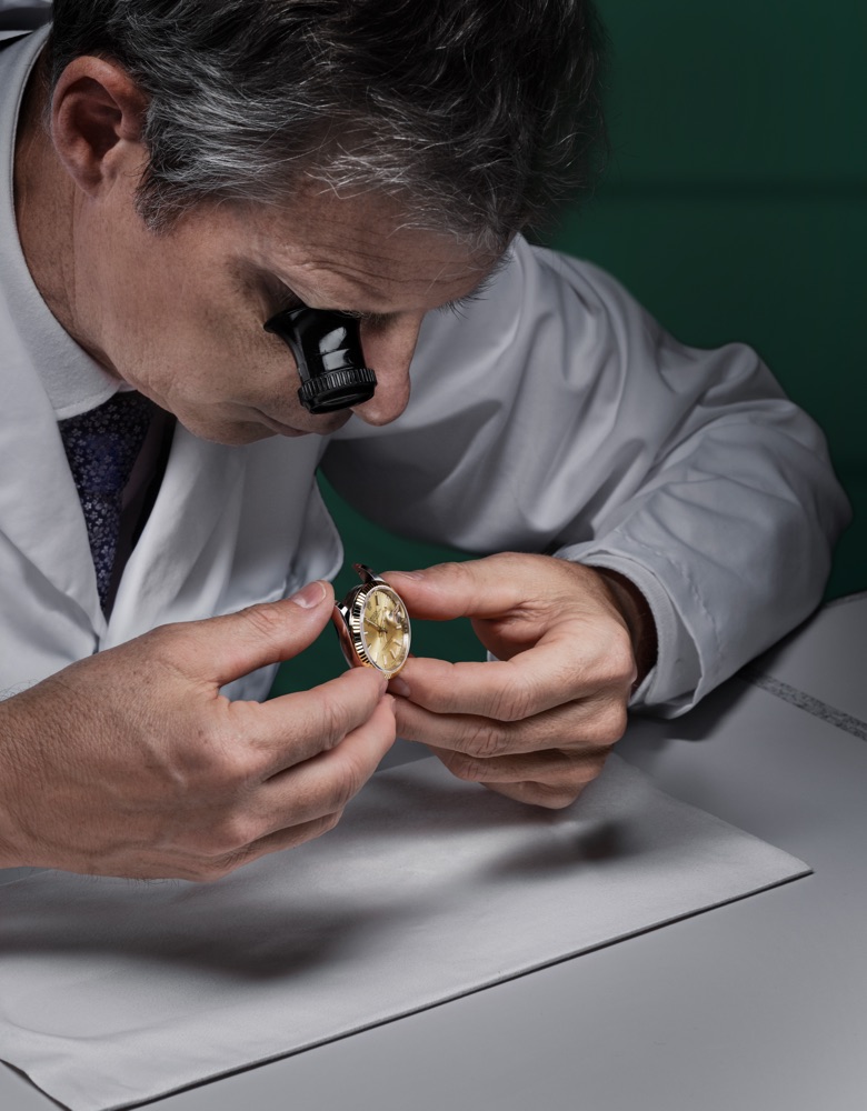 Procedimiento de mantenimiento de los relojes Rolex en Joyería Gordillo