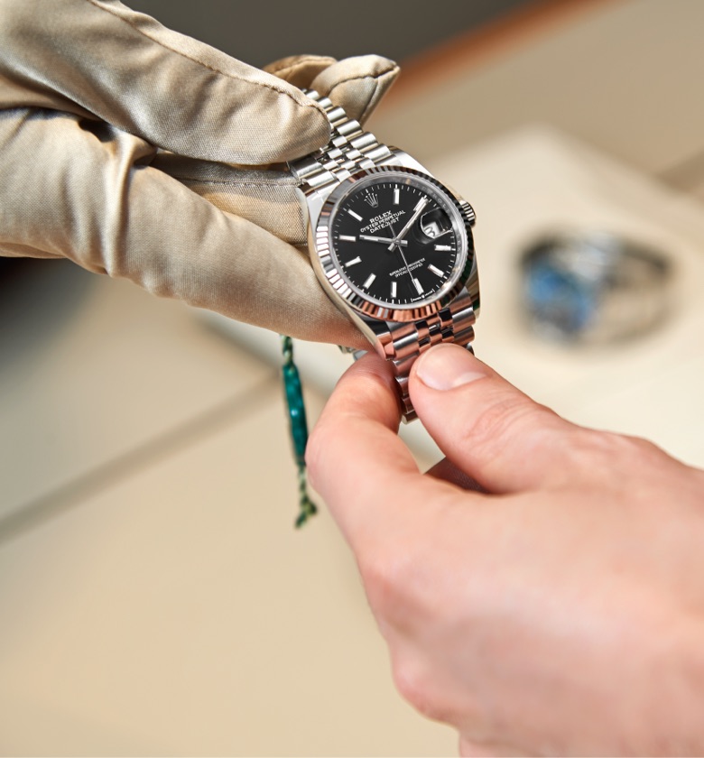 Procedimiento de mantenimiento de los relojes Rolex en Joyería Gordillo