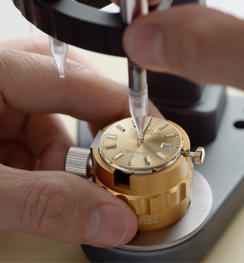 Procedimiento de mantenimiento de los relojes Rolex en Joyería Gordillo
