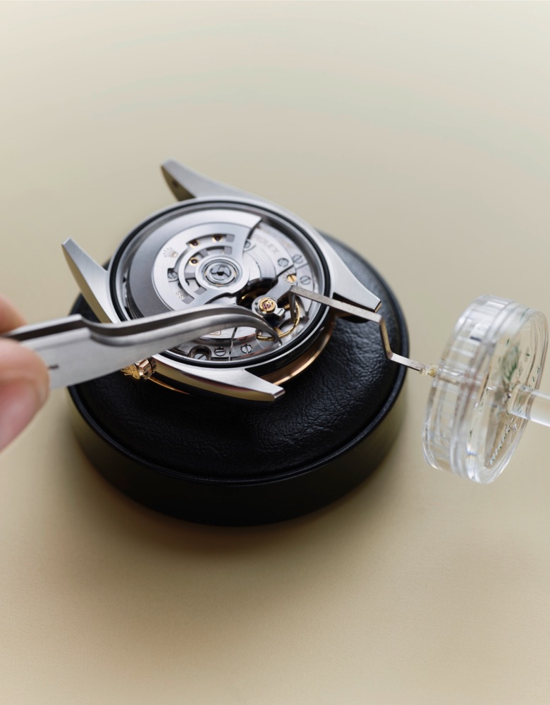 Procedimiento de mantenimiento de los relojes Rolex en Joyería Gordillo