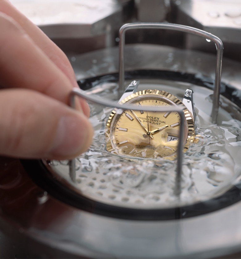 Procedimiento de mantenimiento de los relojes Rolex en Joyería Gordillo