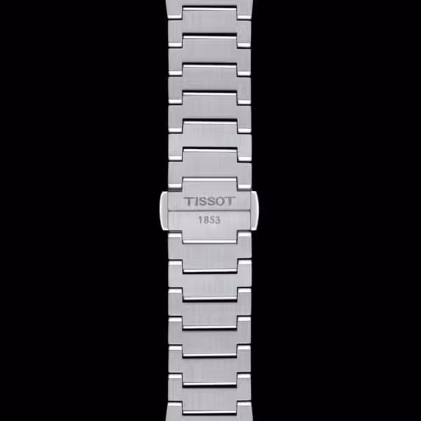 T137.210.11.041.00_zoombracelet_1_4_11zon.jpg
