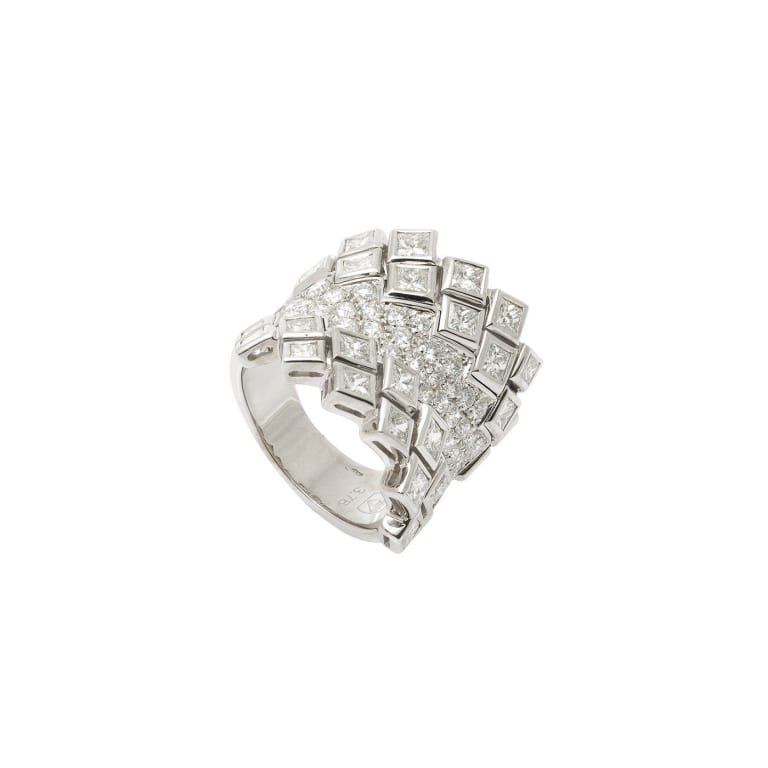 Anillo Rivoli de oro blanco y diamantes.