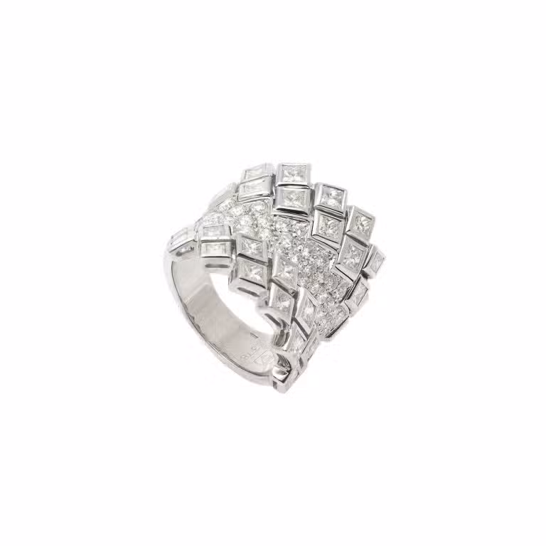 Anillo Rivoli de oro blanco y diamantes.