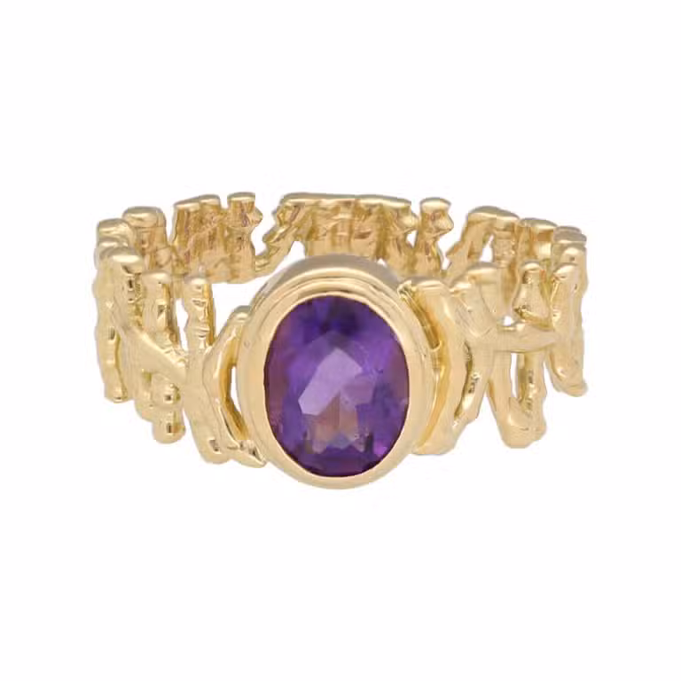 Anillo Ohim de oro amarillo con amatista
