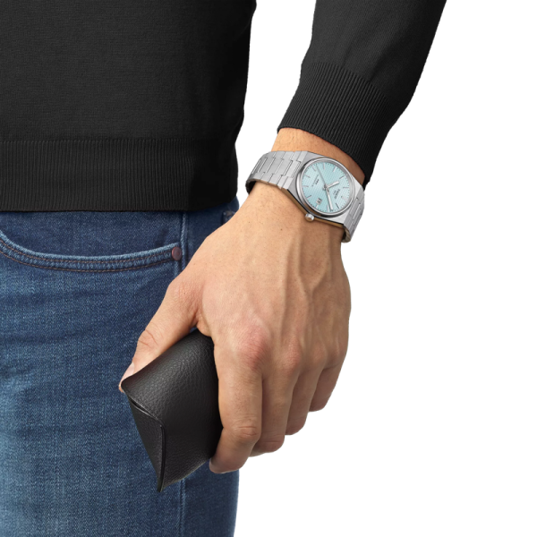 T137_407_11_351_00_WRIST