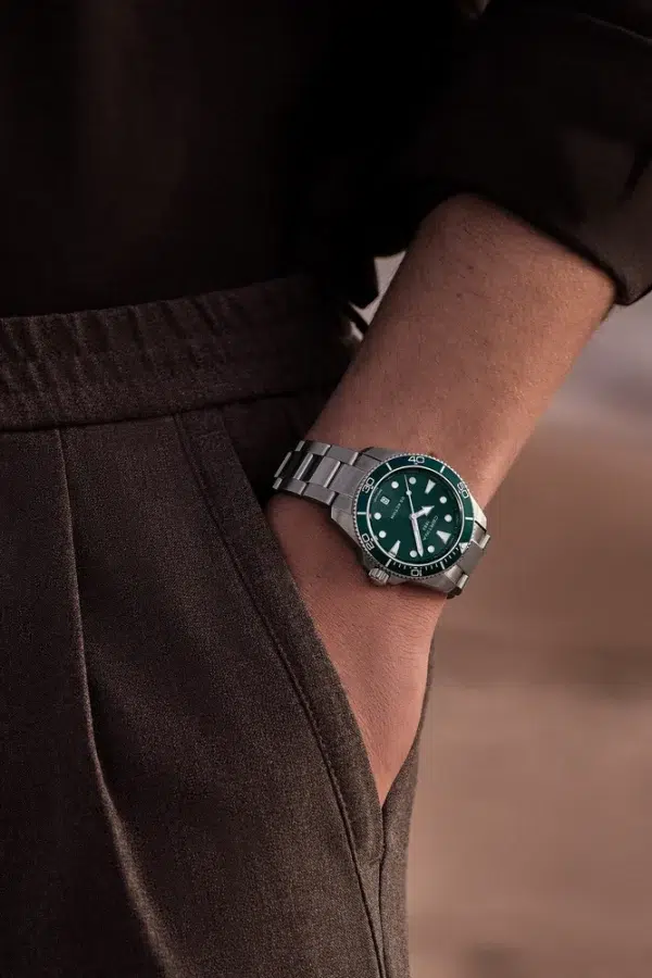 Certina_DS_ACTION_40mm_C048.410.11.091.00_WS_SM_72dpi