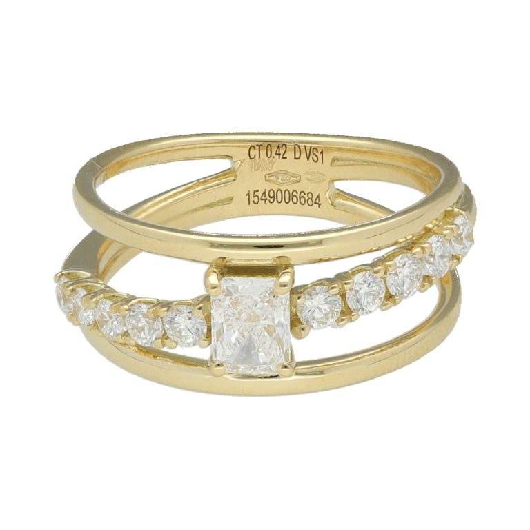 Anillo oro amarillo con diamante fantasía