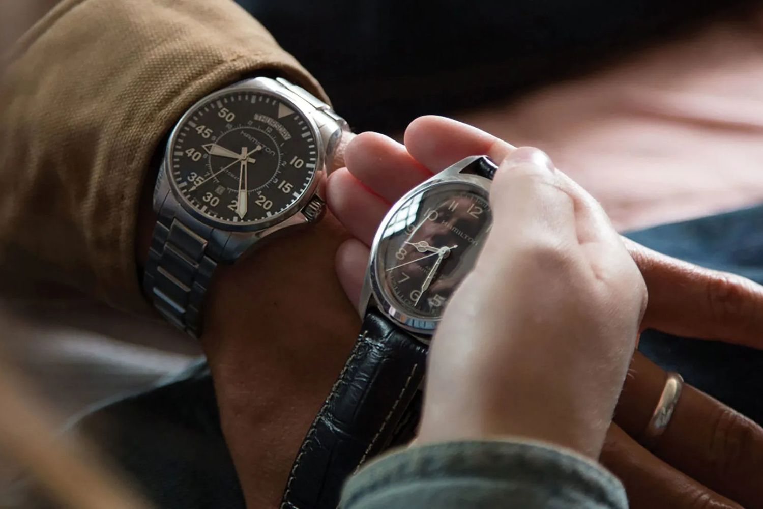 escena interstellar con relojes hamilton