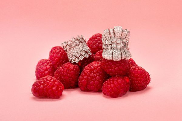 The most common types of gold used in jewellery are yellow gold, white gold and rose gold.